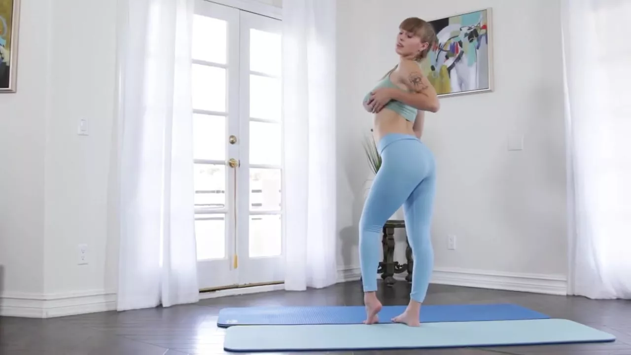 Hustler - Angel Youngs - Yoga Pants 4