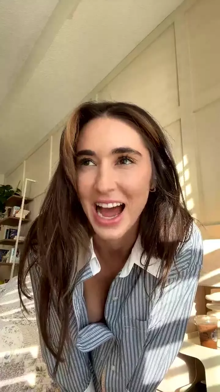 Natalie Roush Try-On Onlyfans Livestream Leaked Part 1