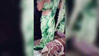 Sexy gunjan bhabhi wearing new saree and ready for fucking by her step brother