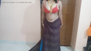 hot sexy Indian dancing on indian song choli ke piche kya hai chunri ke piche