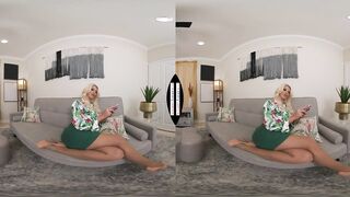 Naughty America VR in HD - Brittany Andrews