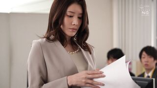 「ウチになら泊まっていいわよ」終電なくなりデキる美人社長の自宅に…無防備Jカップ部屋着のギャップに興奮した僕はSEX交渉ゴリ押しで朝までハメ続けた。 凪ひかる