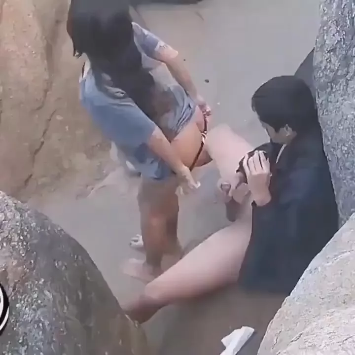 Couples Fucking On The Beach - Caught a couple fucking on the beach