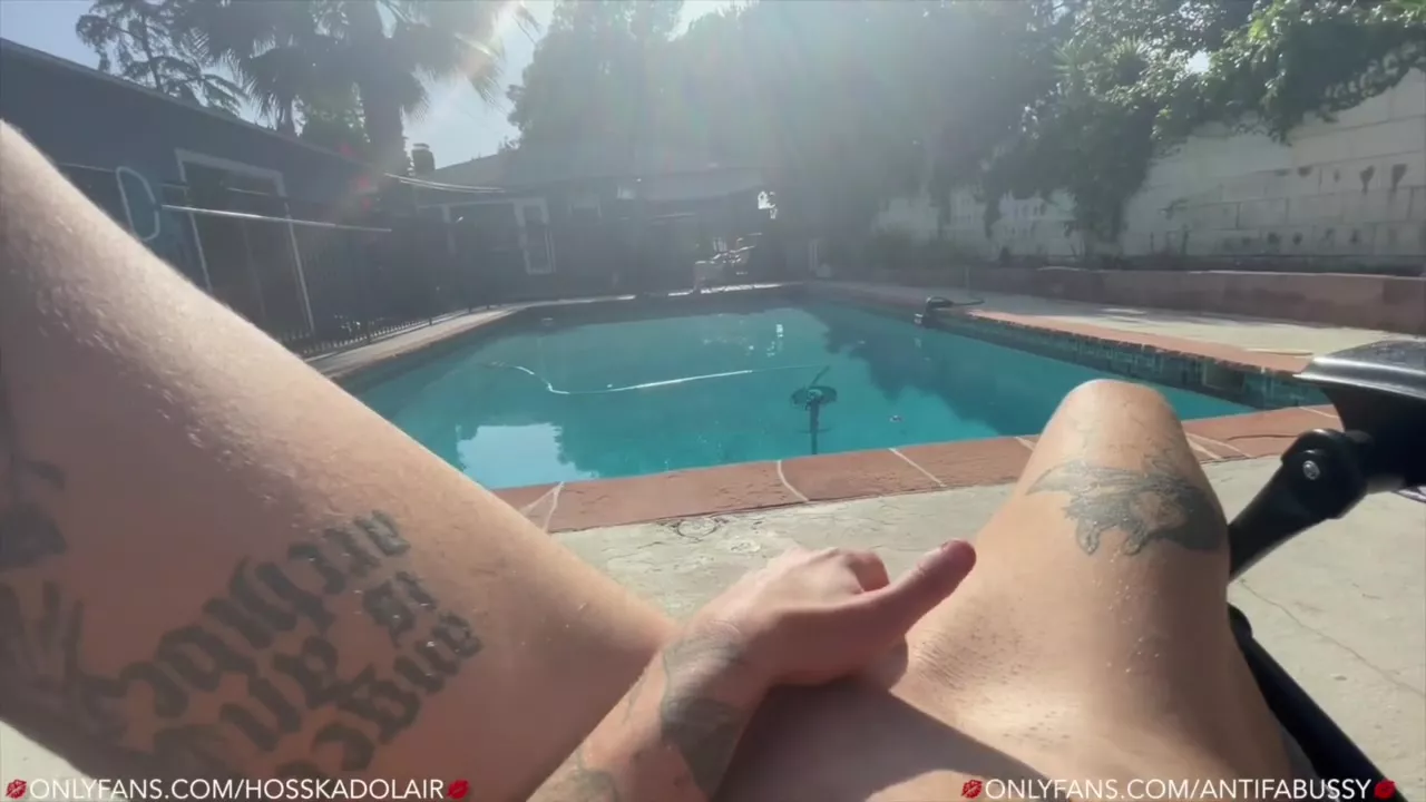 Hot Bi Big Dick Daddy Muscle Hunk & Sexy Tattooed FTM Outdoor Passionate  Sex Fucking By